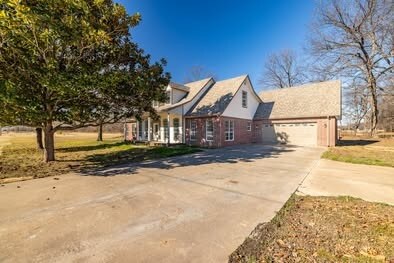 Foto del edificio - 6355 W C Rogers Blvd