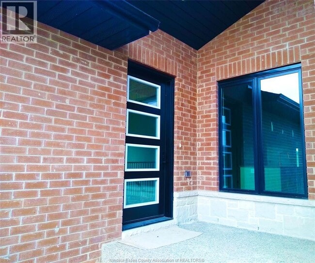 Building Photo - 622 LilyMac Blvd
