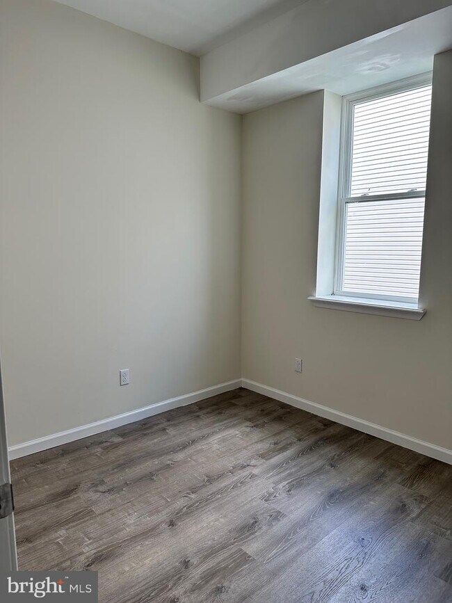 Foto del edificio - 1126 N 41st St