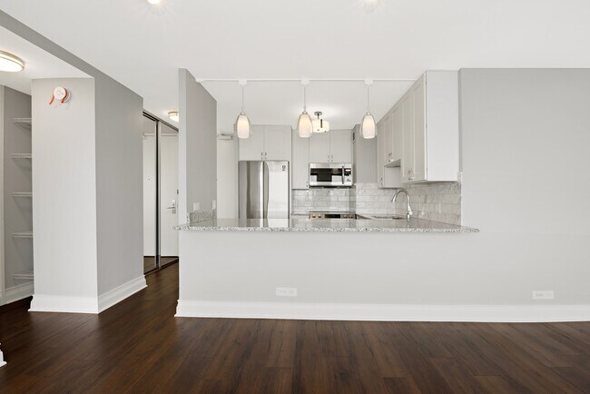 Foto del edificio - 4343 N Clarendon Ave