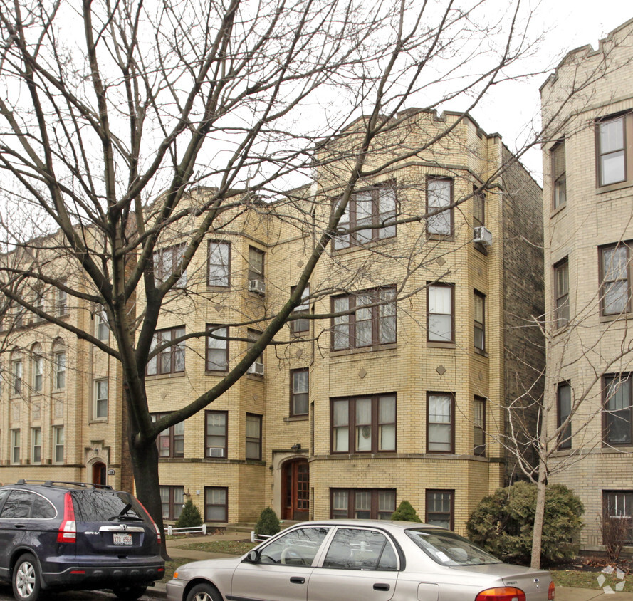 Building Photo - 6154-6156 N Hamilton Ave