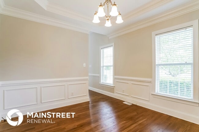 Building Photo - 2010 Wild Iris Dr