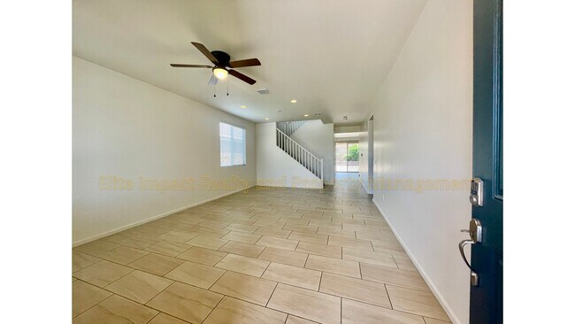 Building Photo - 11442 E Dry Wind Dr