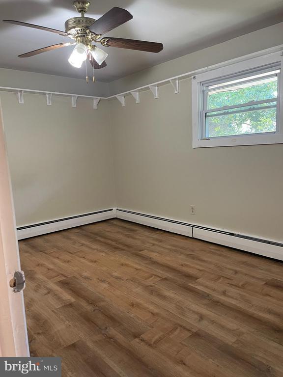 Foto del edificio - 511 Heather Rd