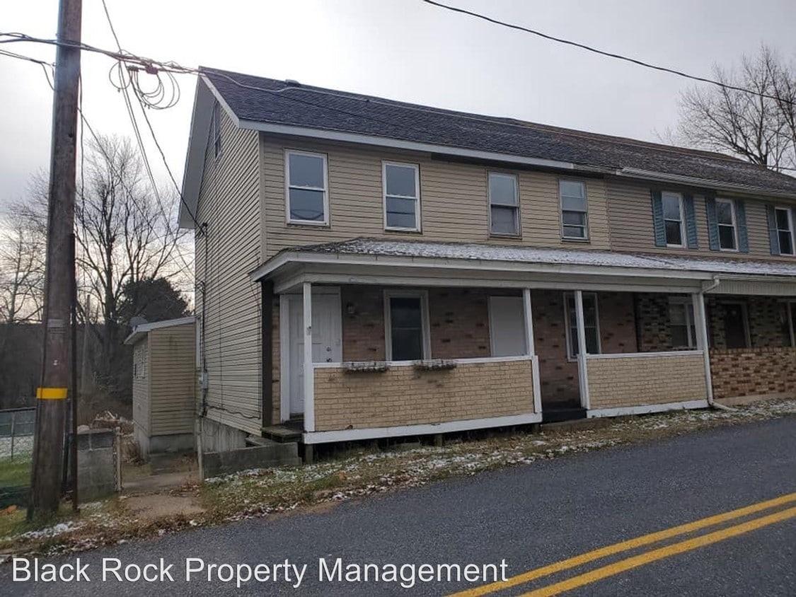 4949 Main St, Junedale, PA 18230 Room for Rent in Junedale, PA