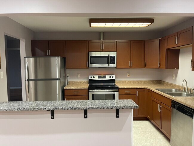 Foto del edificio - 803 Garden Cir