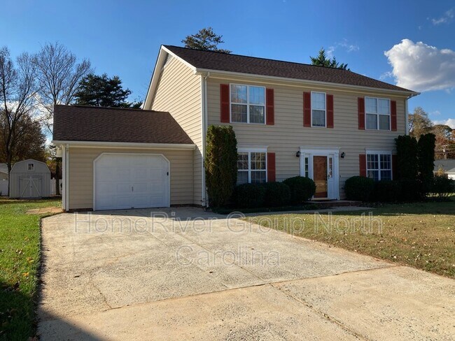 Building Photo - 1400 Coventry Woods Ct