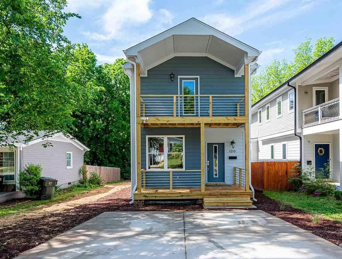Foto principal - 1210 Boyer St