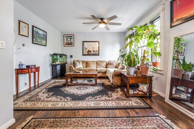 Foto del edificio - 8300 2nd Ave
