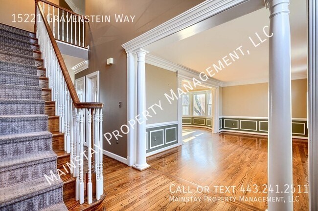 Building Photo - 15221 Gravenstein Way