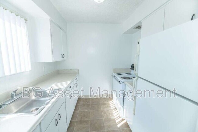 Foto del edificio - 1746 Kidder Ave