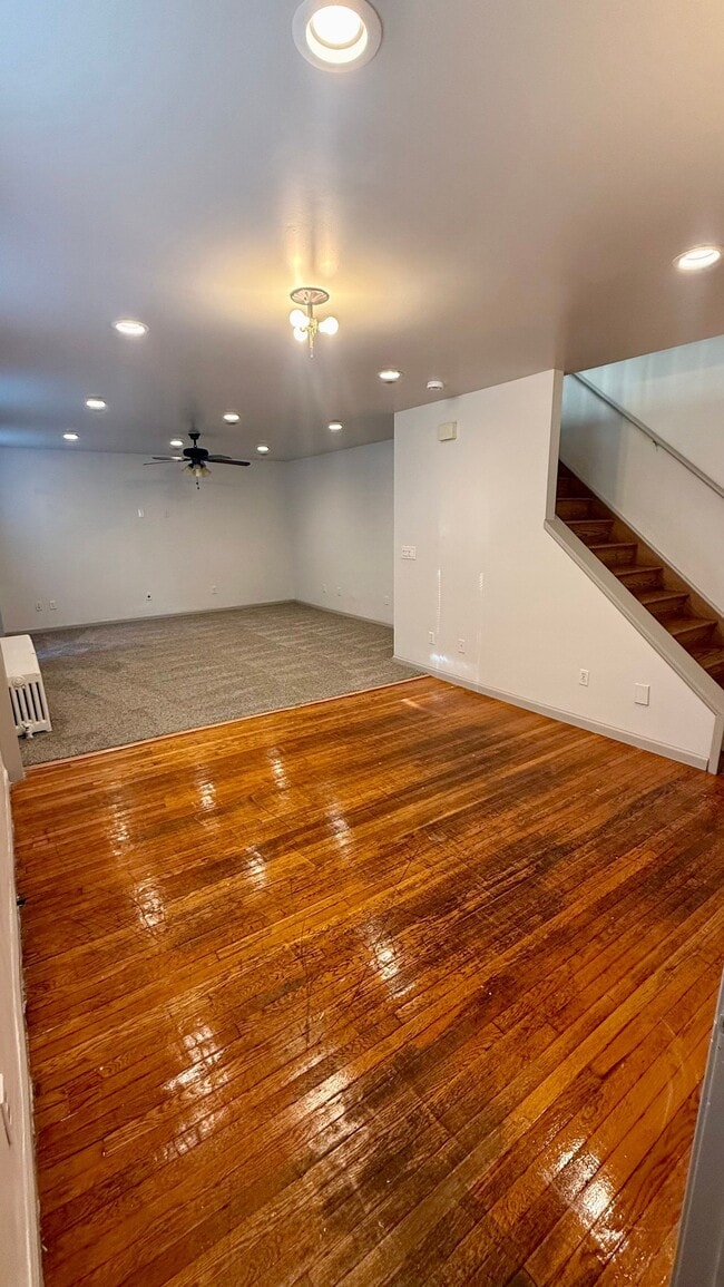 Foto del edificio - 236 Laurel St
