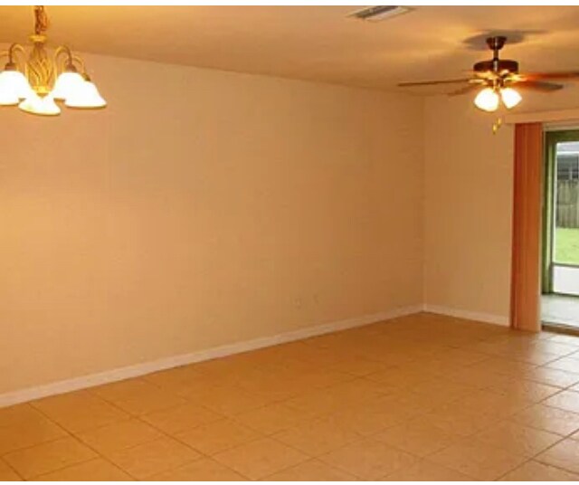 Living room - 744 Washington Blvd NW