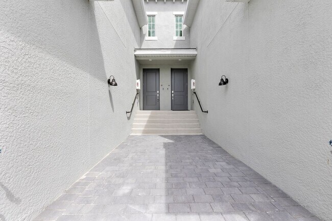 Foto del edificio - 15170 Bluffton Ln