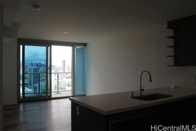 Foto del edificio - 1500 Rycroft St