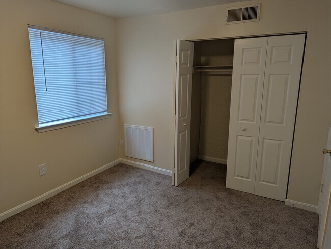 Dormitorio - Quantico Court