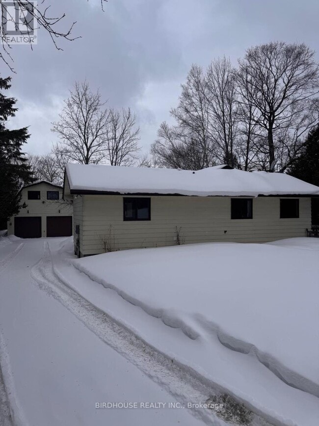 Building Photo - 169 McGill Dr