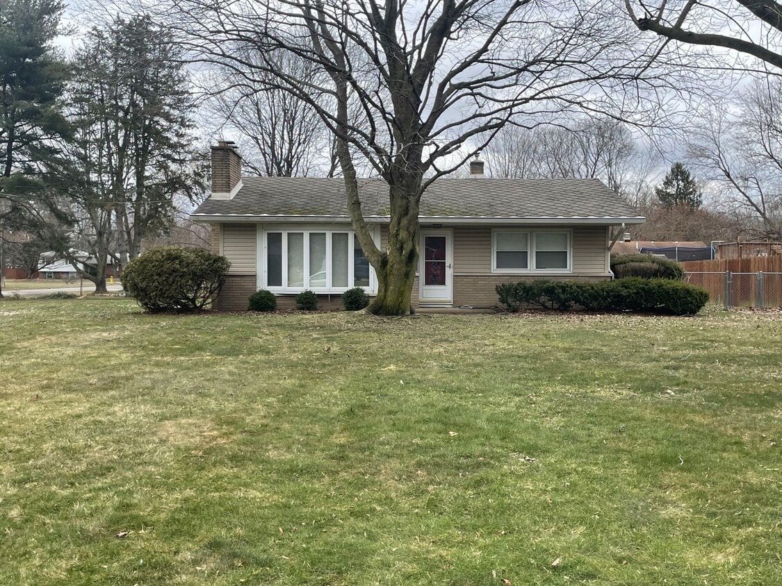 Primary Photo - Two bedroom, one bathroom home in Parchment