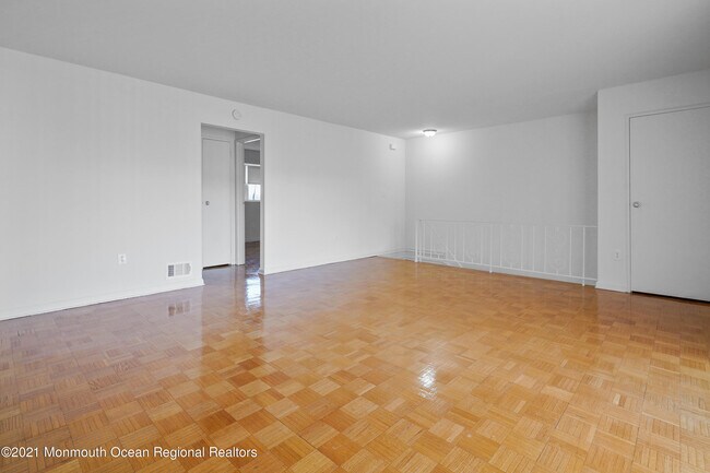 Building Photo - 151 Spring Lake Garden Ct