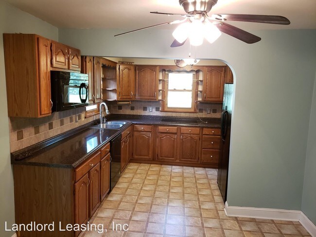 Foto del edificio - 3 br, 1 bath House - 3205 Jaycox Road