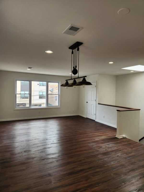 Foto del edificio - 3713 Bergen Turnpike