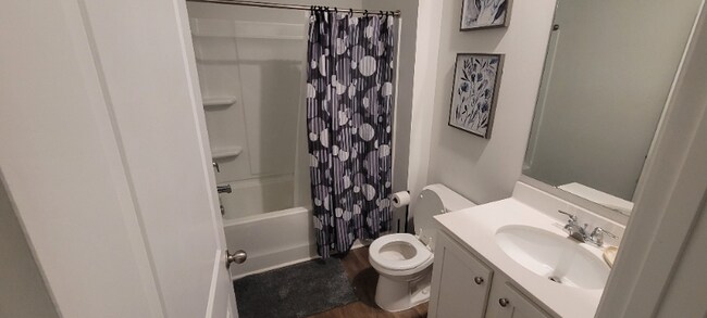 Building Photo - 843 Kirby Ct