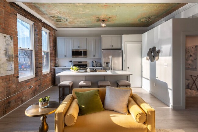 Foto del edificio - 1900 Elm St