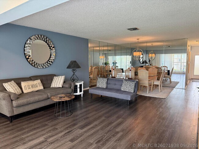 Foto del edificio - 1520 NW 19th Terrace