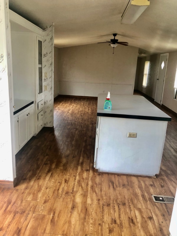 1608 sTX 75, Huntsville, TX 77320 House Rental in Huntsville, TX