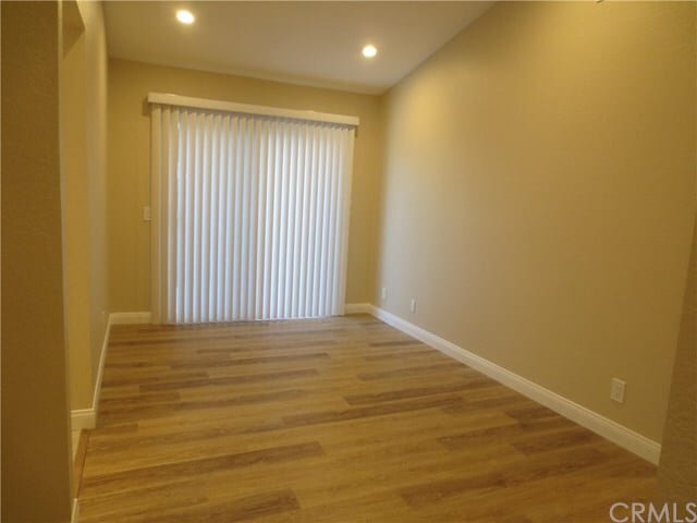 Building Photo - 17 Buttonwood