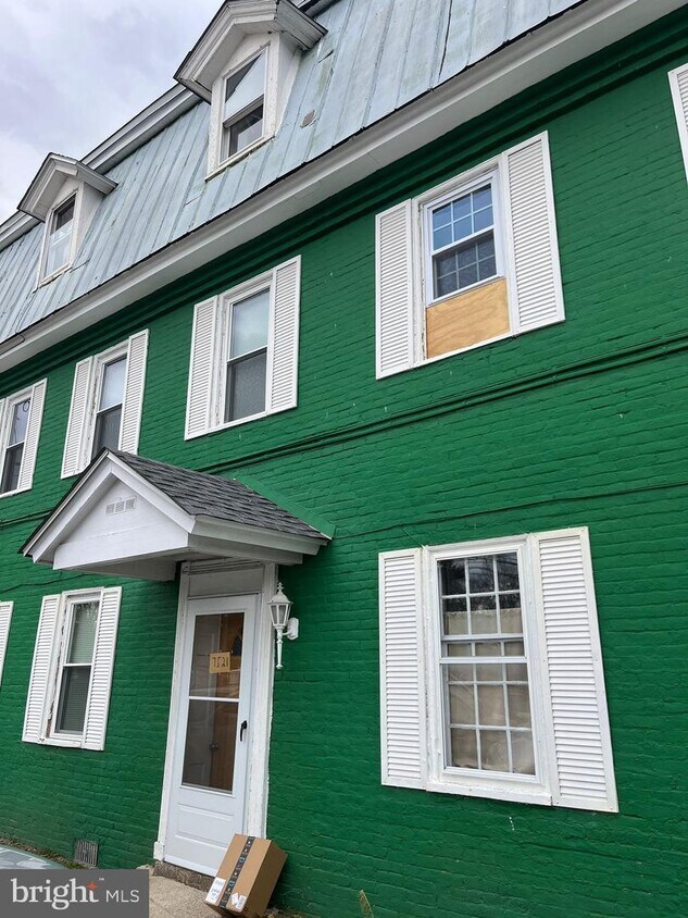 Foto principal - 7501 Church Hill Rd