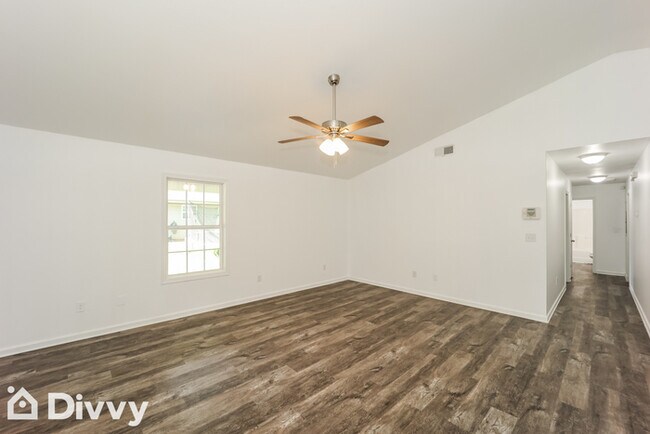 Building Photo - 138 Pope Ln
