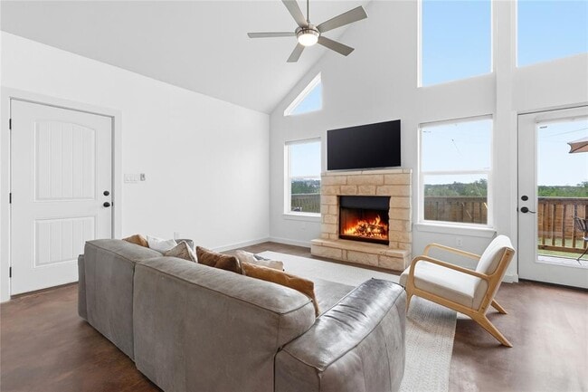 Foto del edificio - 10412 Parkwood Dr