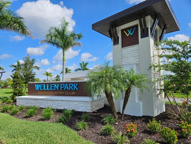 Foto del edificio - 12470 Wellen Golf St