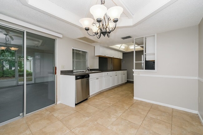 Foto del edificio - 8613 White Springs Dr