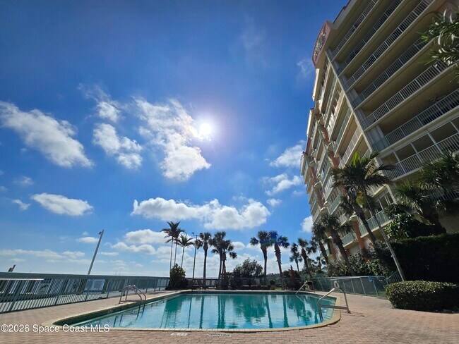 Foto del edificio - 102 Riverside Dr