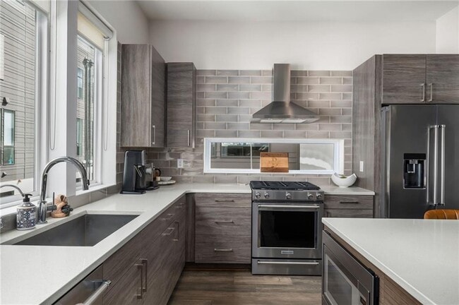 Building Photo - 52 Reynolds Square Ln