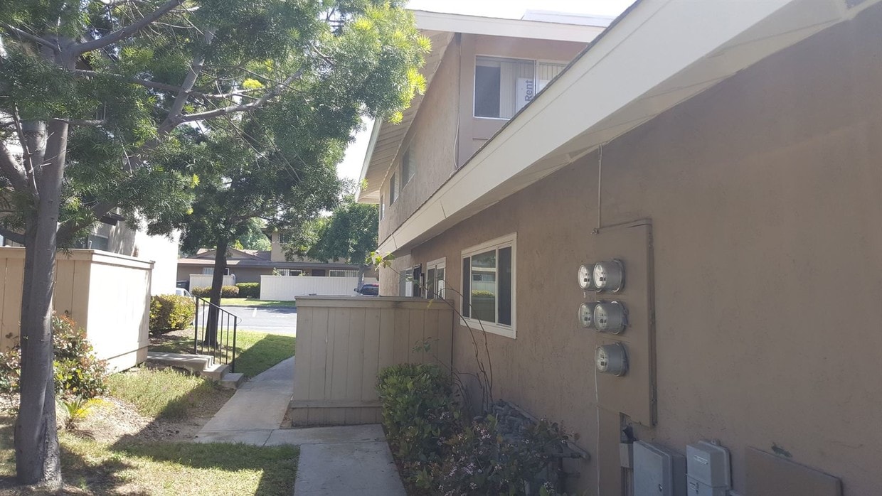 Primary Photo - 2 br, 1.5 bath House - 3225 Via Tonga