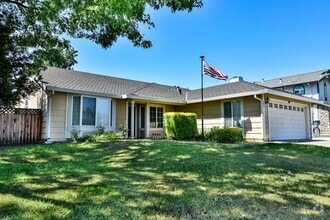 Building Photo - 485 Deer Creek Dr
