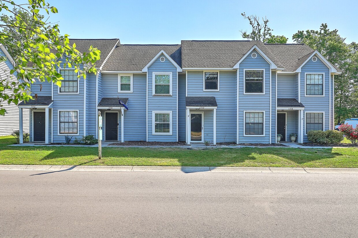 1712 Deer Path Dr, Mount Pleasant, SC 29464 House Rental in Mount