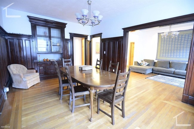 Foto del edificio - 5 br, 2 bath House - 25 Gibbs St # 2J