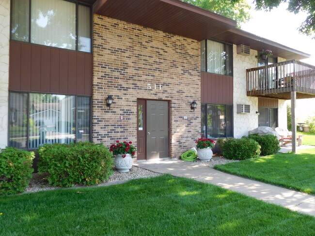 Edificio bien mantenido - 511 Madison St