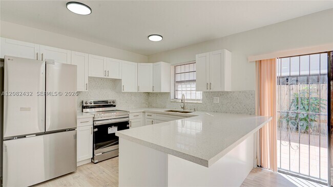 Foto del edificio - 710 SW 114th Ave