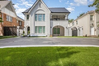Building Photo - 4148 Normandy Ave