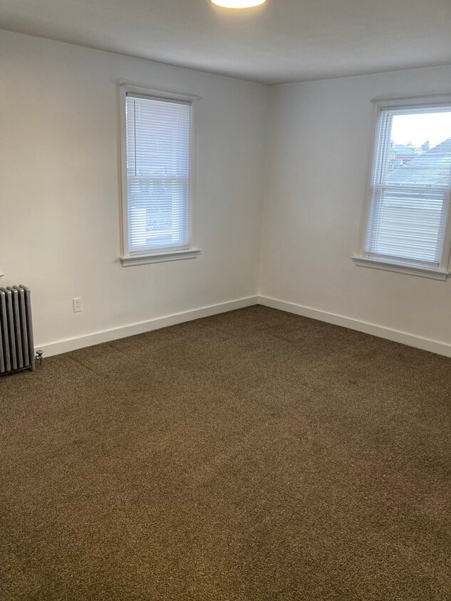 Building Photo - 1106 Mount Rose Ave