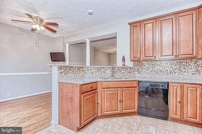 Foto del edificio - 4037 Kimberley Glen Ct