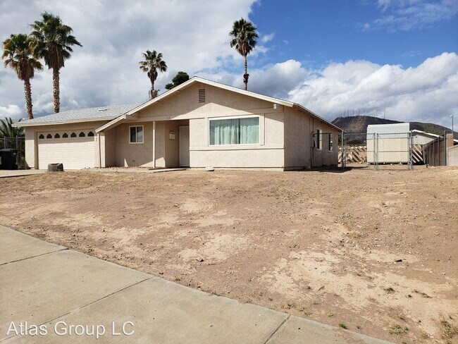 Foto del edificio - 3 br, 2 bath House - 612 Mercury Ave