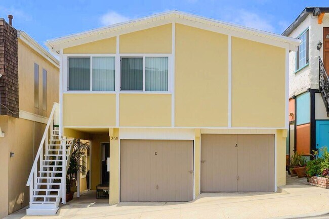Building Photo - 209 Rosecrans Ave
