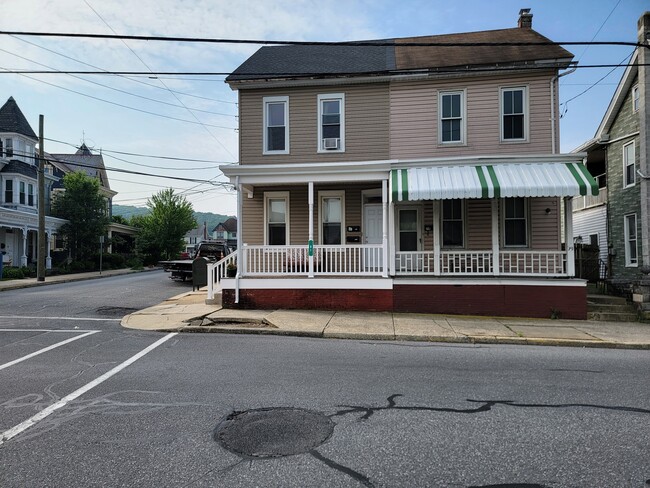 Building Photo - 81 N Church St