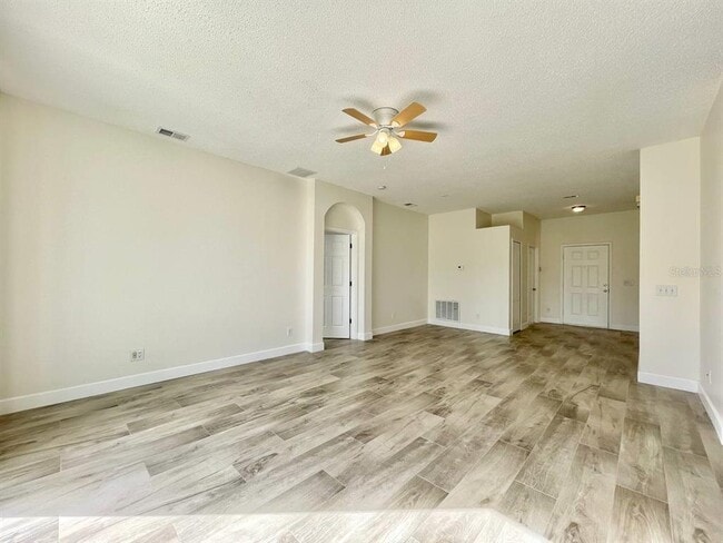 Foto del edificio - 18417 Meadow Blossom Ln